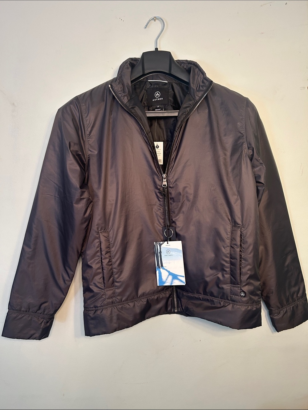 NWT Mens Aether Lightweight Space Jacket Size 2
